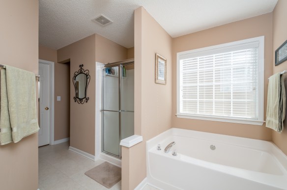 3405 Ridgefair Dr High Res-23