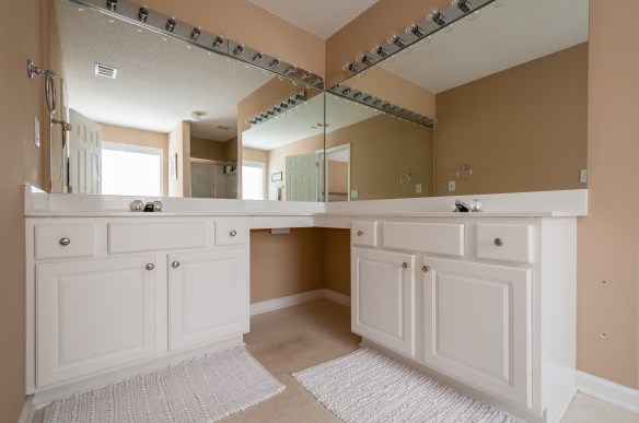 3405 Ridgefair Dr High Res-24