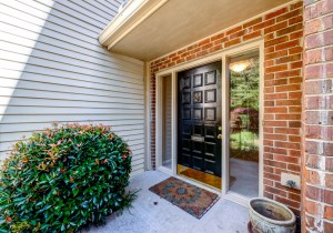 2123 Simsbury Lane_Kyle MacDonald-03_