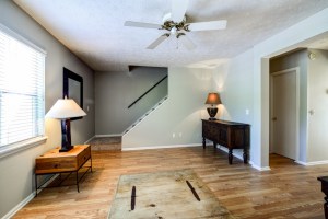 2123 Simsbury Lane_Kyle MacDonald-07_