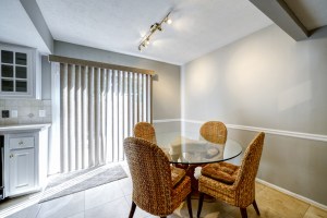 2123 Simsbury Lane_Kyle MacDonald-08_